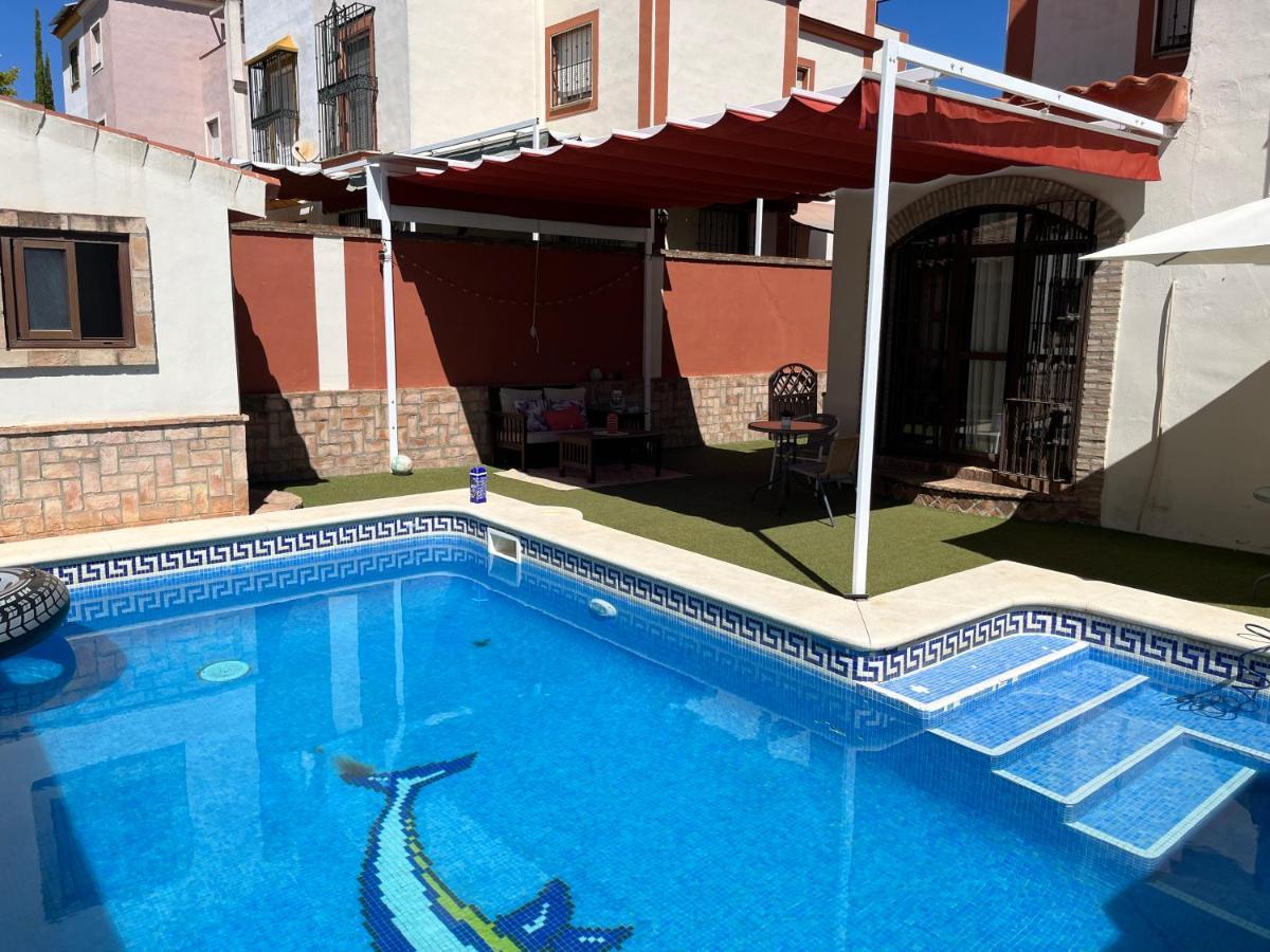Casa Con Piscina Cerca De Sevilla Exteriör bild