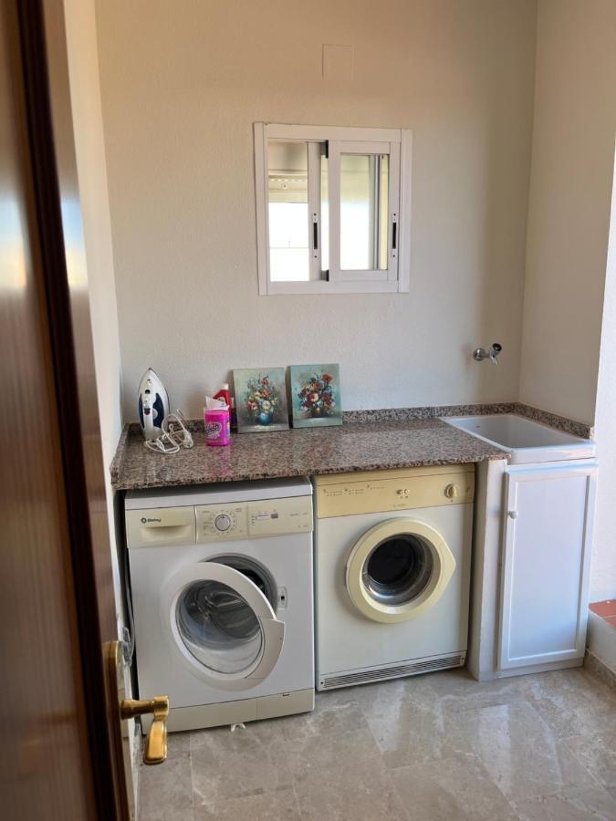 Casa Con Piscina Cerca De Sevilla Exteriör bild